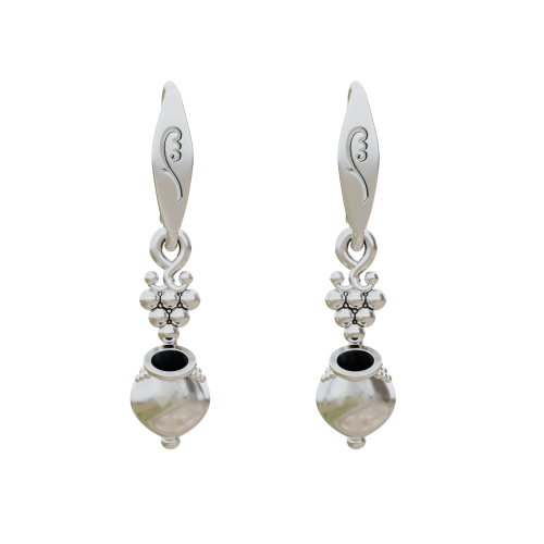 საყურე: ქვევრი და ვაზი